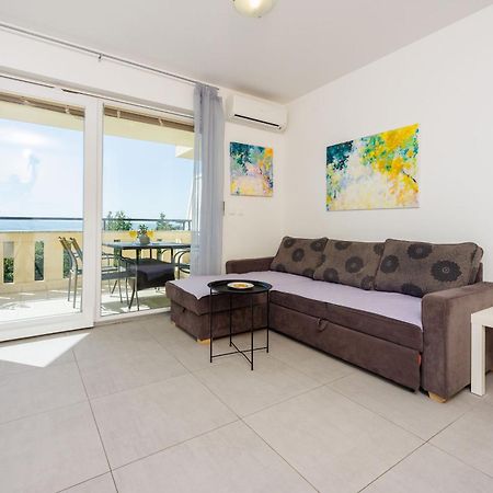 Apartments Petak Novi Dramalj Luaran gambar