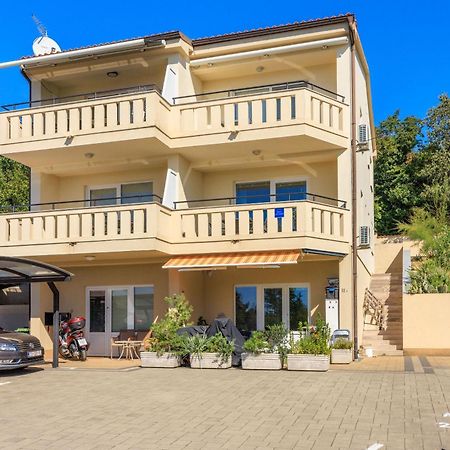 Apartments Petak Novi Dramalj Luaran gambar